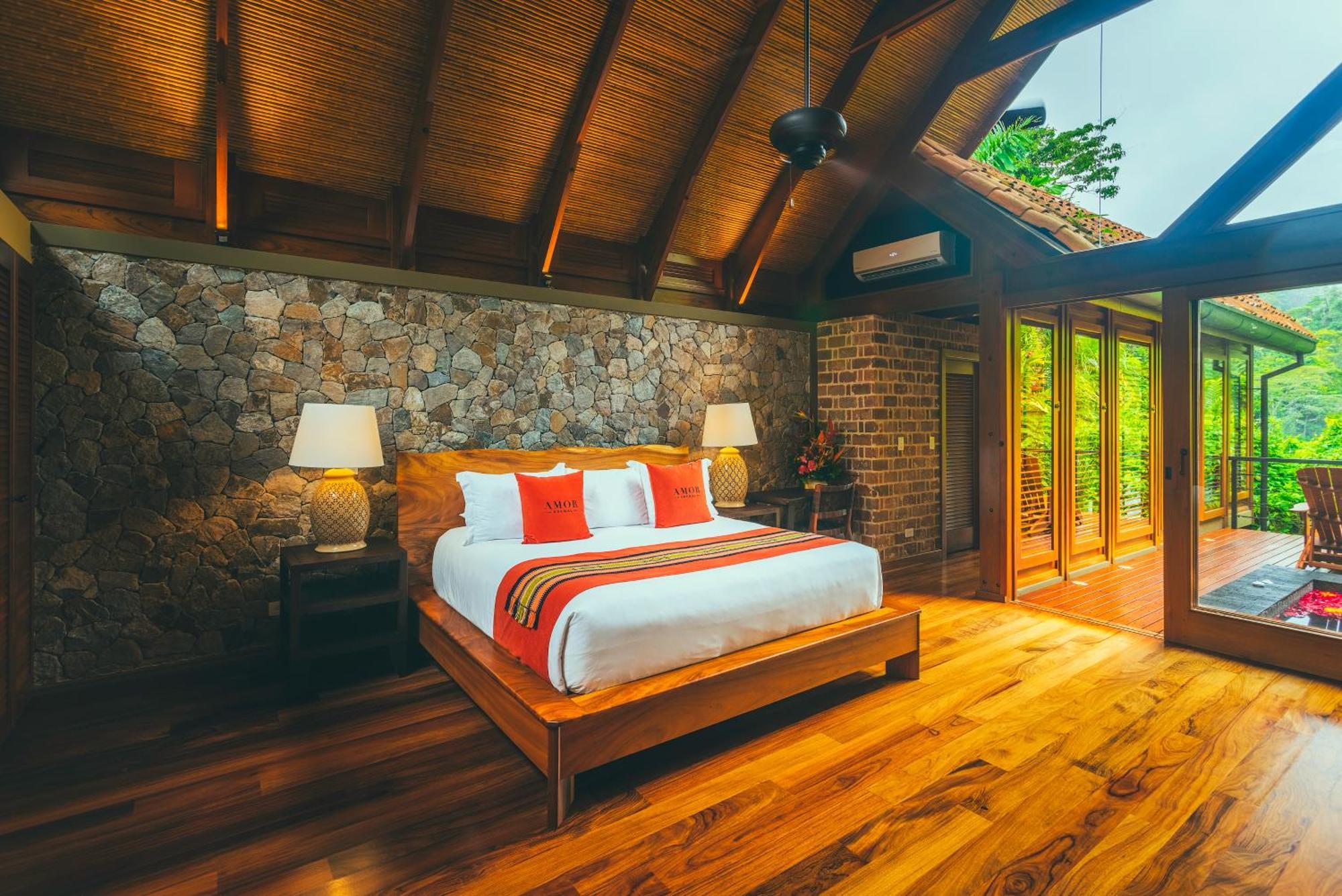 Canyon Casita King,1569203783:JPEG